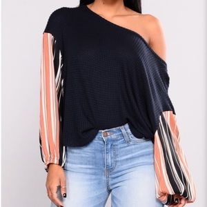 Striped sleeve-off shoulder top
